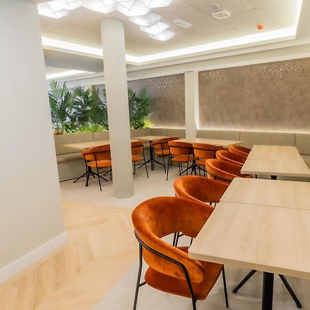 Hotel Corona De ปาดรอน ภายนอก รูปภาพ