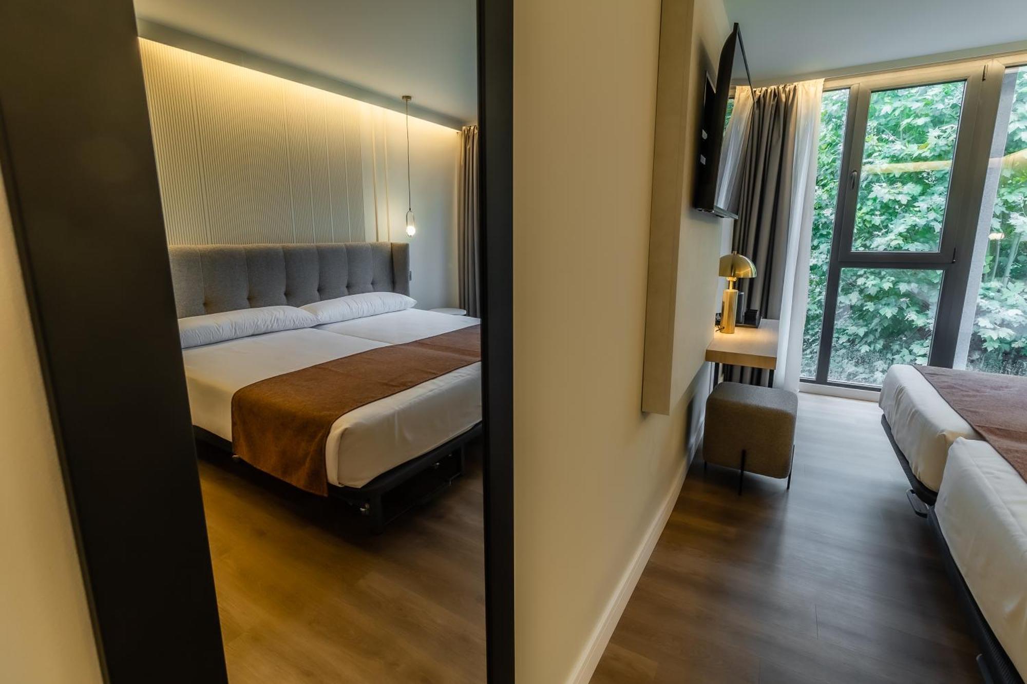 Hotel Corona De ปาดรอน ภายนอก รูปภาพ